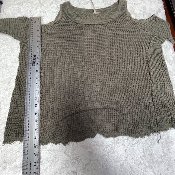 Free People Size XS Olive Green Sunset Cold Shoulder Thermal Knit Sweater Tunic - Picture 8 of 8